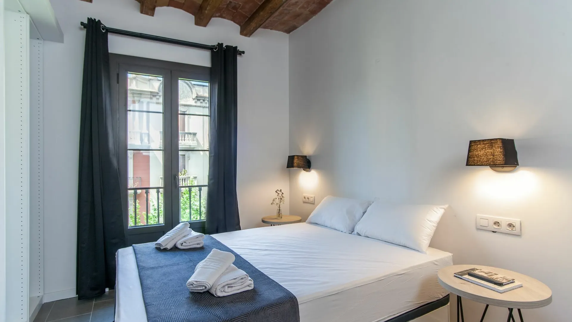 Aparteasy 0*, Barcelona